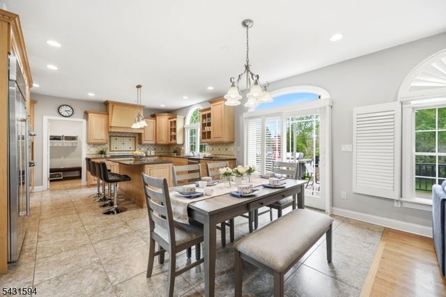 9 Cornerstone Way, Livingston Twp., NJ 07039