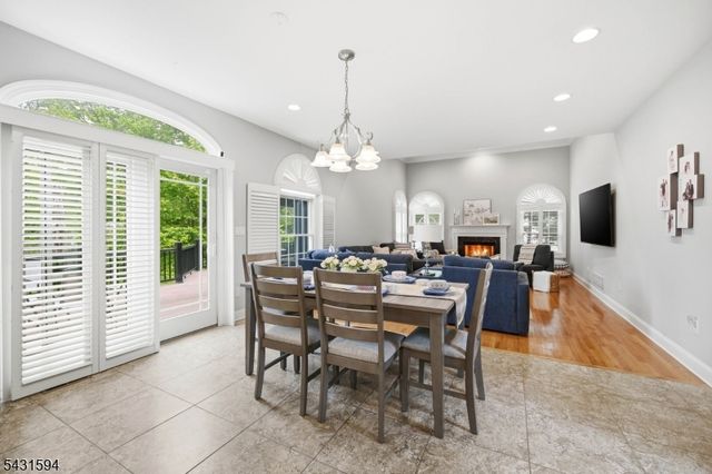 9 Cornerstone Way, Livingston Twp., NJ 07039