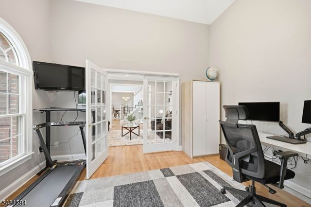 9 Cornerstone Way, Livingston Twp., NJ 07039
