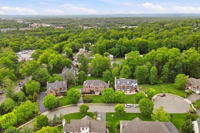 9 Cornerstone Way, Livingston Twp., NJ 07039