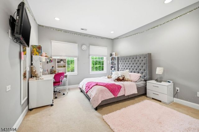 9 Cornerstone Way, Livingston Twp., NJ 07039