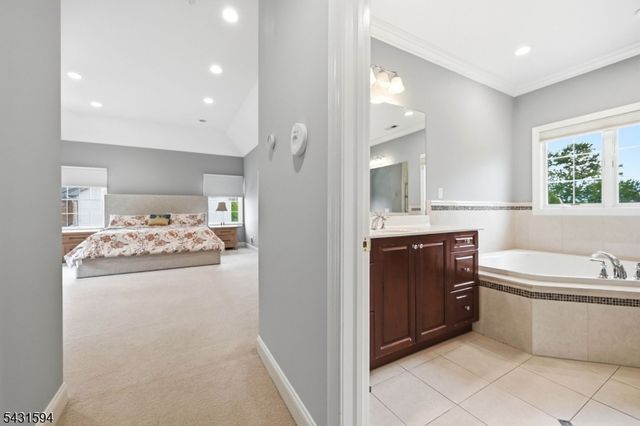 9 Cornerstone Way, Livingston Twp., NJ 07039