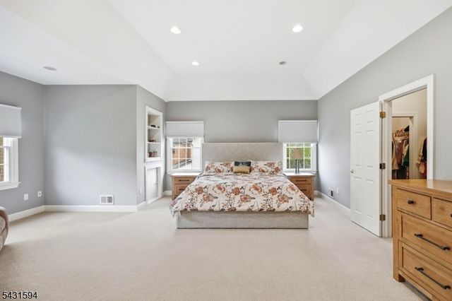 9 Cornerstone Way, Livingston Twp., NJ 07039