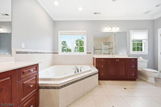 9 Cornerstone Way, Livingston Twp., NJ 07039