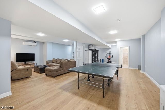 9 Cornerstone Way, Livingston Twp., NJ 07039