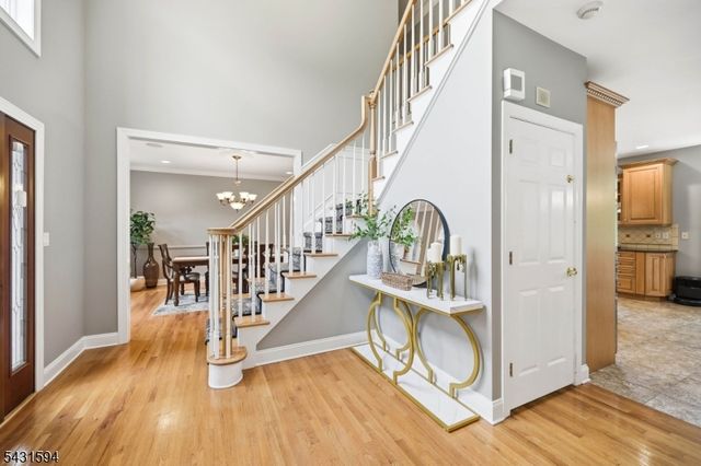 9 Cornerstone Way, Livingston Twp., NJ 07039