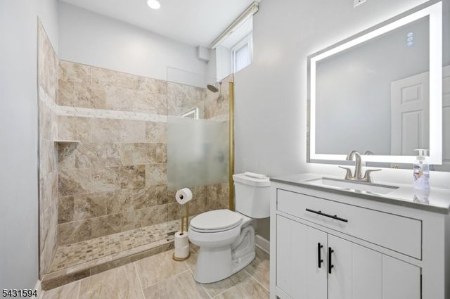 9 Cornerstone Way, Livingston Twp., NJ 07039