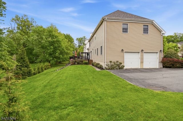 9 Cornerstone Way, Livingston Twp., NJ 07039