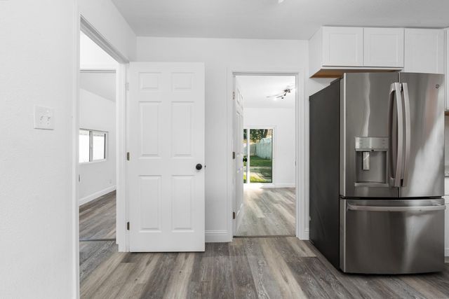 1570 N Teilman Avenue, Fresno, CA 93728