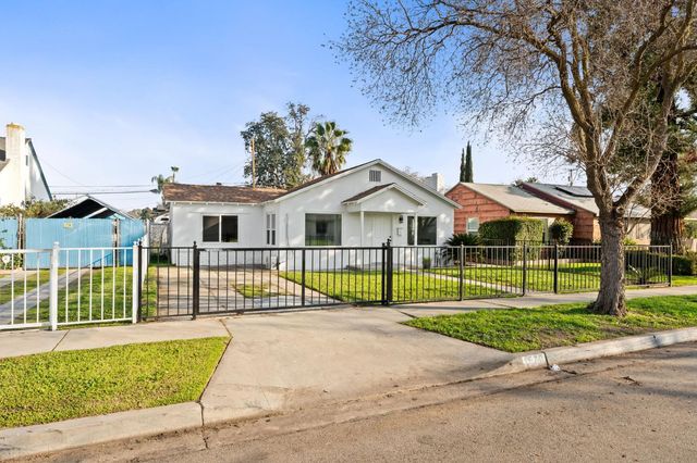 1570 N Teilman Avenue, Fresno, CA 93728