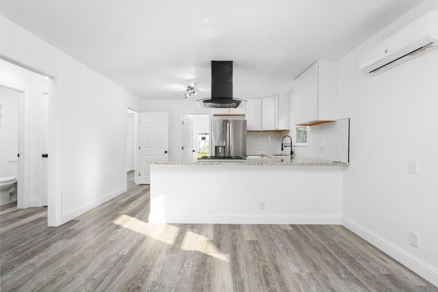 1570 N Teilman Avenue, Fresno, CA 93728