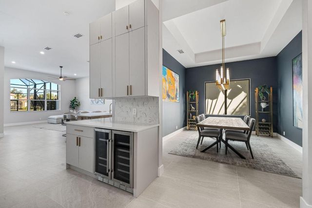 246 Sedona Way, Palm Beach Gardens, FL 33418