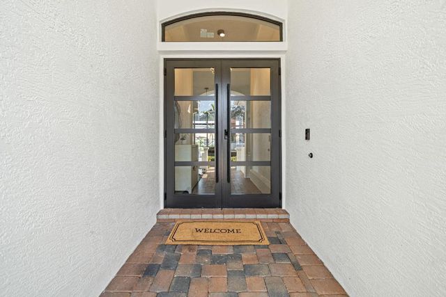 246 Sedona Way, Palm Beach Gardens, FL 33418