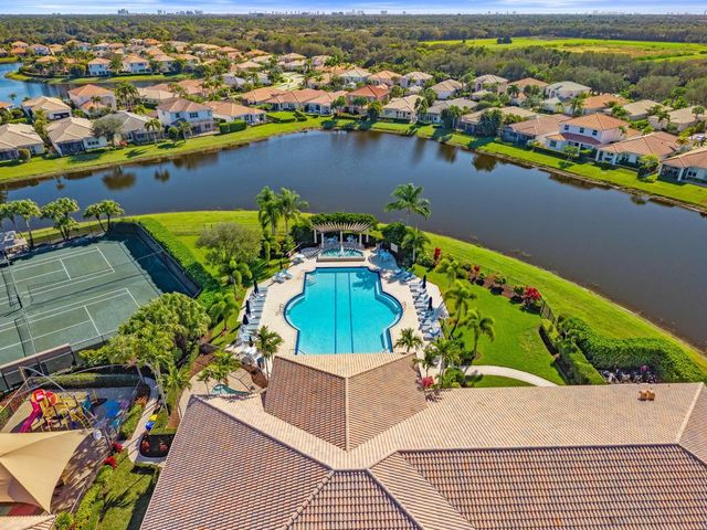246 Sedona Way, Palm Beach Gardens, FL 33418