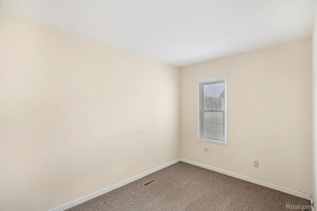 8050 Ortonville Road, Independence Charter Township, MI 48348