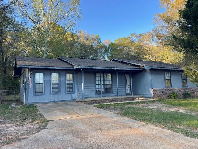 904 Joe Bruer Road, Daleville, AL 36322