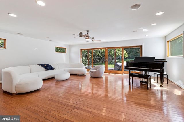 11709 BECKET ST, Potomac, MD 20854