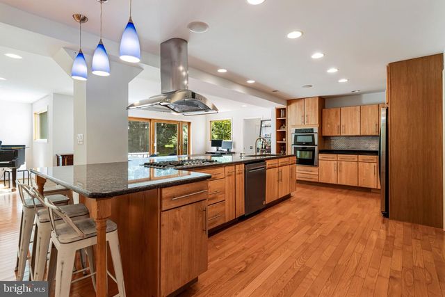 11709 BECKET ST, Potomac, MD 20854