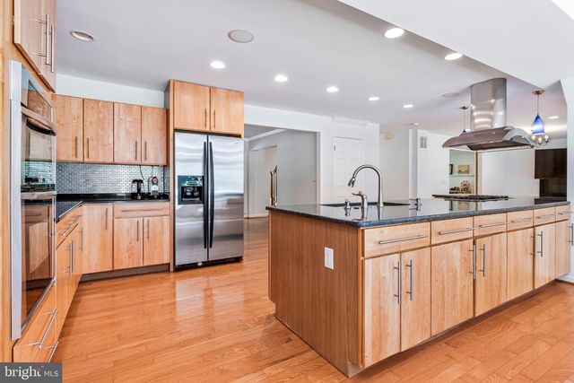 11709 BECKET ST, Potomac, MD 20854
