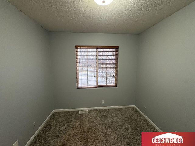 18911 T Circle, Omaha, NE 68135