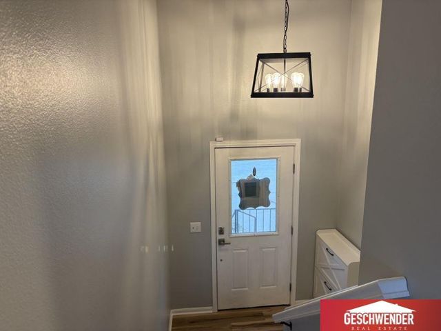 18911 T Circle, Omaha, NE 68135