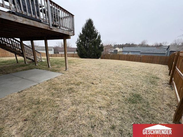 18911 T Circle, Omaha, NE 68135