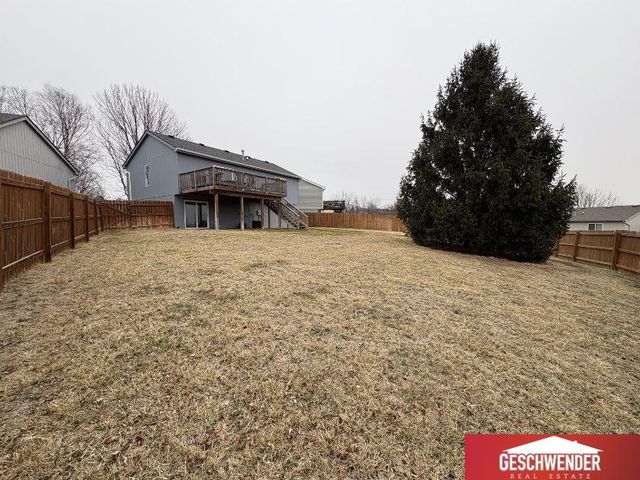 18911 T Circle, Omaha, NE 68135