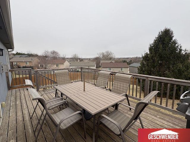 18911 T Circle, Omaha, NE 68135