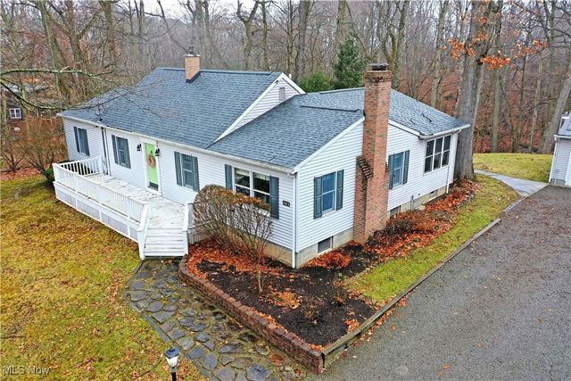 2613 Cadwallader Sonk Road, Cortland, OH 44410