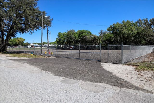 11703 N US 301 HIGHWAY, Thonotosassa, FL 33592