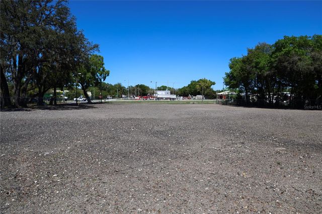 11703 N US 301 HIGHWAY, Thonotosassa, FL 33592