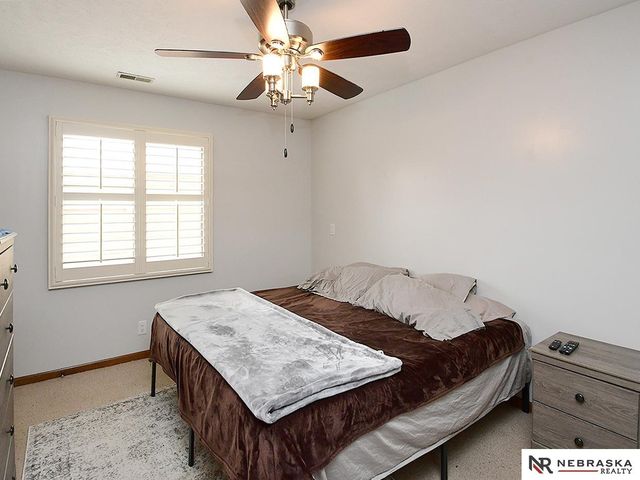 7922 Park Drive, Ralston, NE 68127