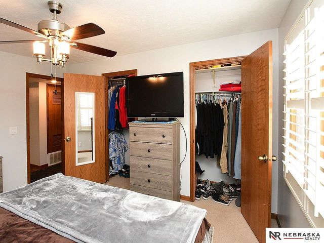 7922 Park Drive, Ralston, NE 68127