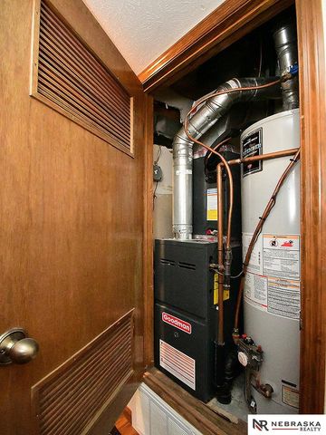 7922 Park Drive, Ralston, NE 68127