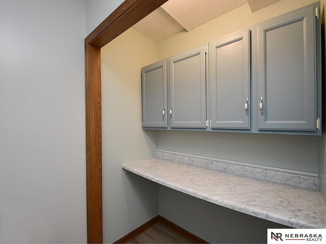 7922 Park Drive, Ralston, NE 68127