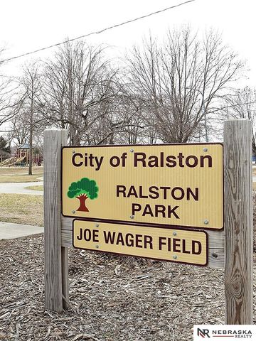 7922 Park Drive, Ralston, NE 68127