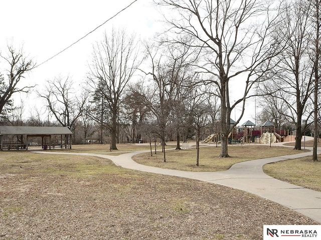 7922 Park Drive, Ralston, NE 68127