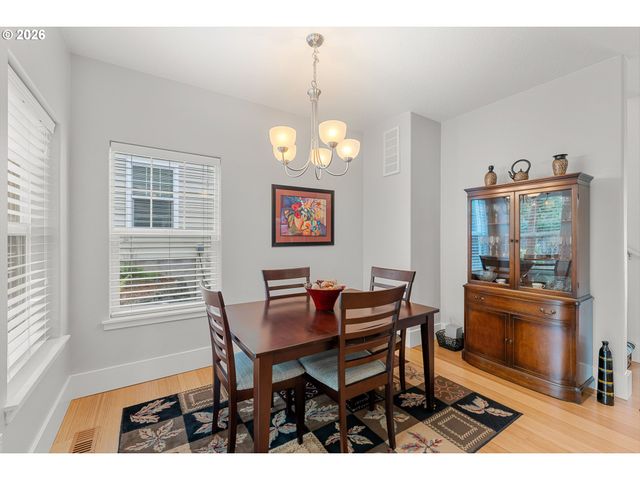 780 Nw 118TH Ave 105, Portland, OR 97229