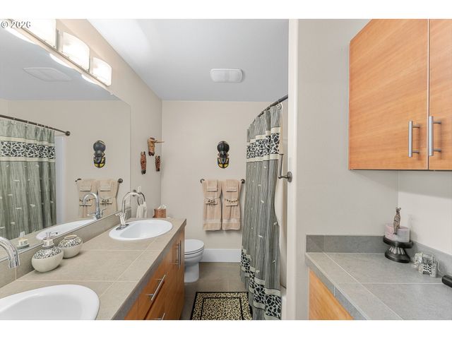 780 Nw 118TH Ave 105, Portland, OR 97229