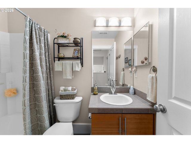 780 Nw 118TH Ave 105, Portland, OR 97229