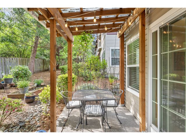 780 Nw 118TH Ave 105, Portland, OR 97229