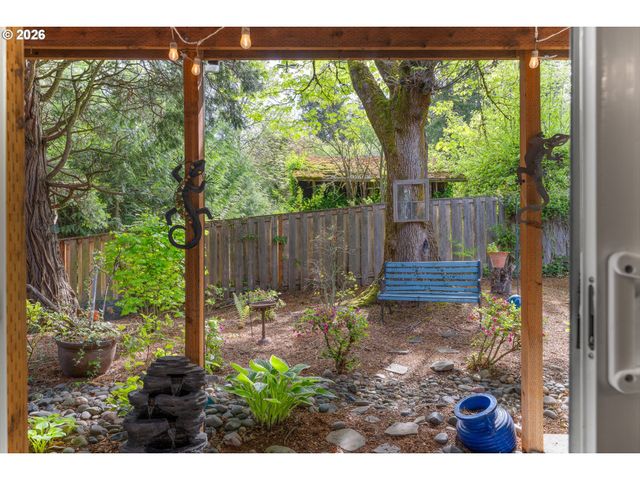 780 Nw 118TH Ave 105, Portland, OR 97229