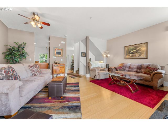 780 Nw 118TH Ave 105, Portland, OR 97229