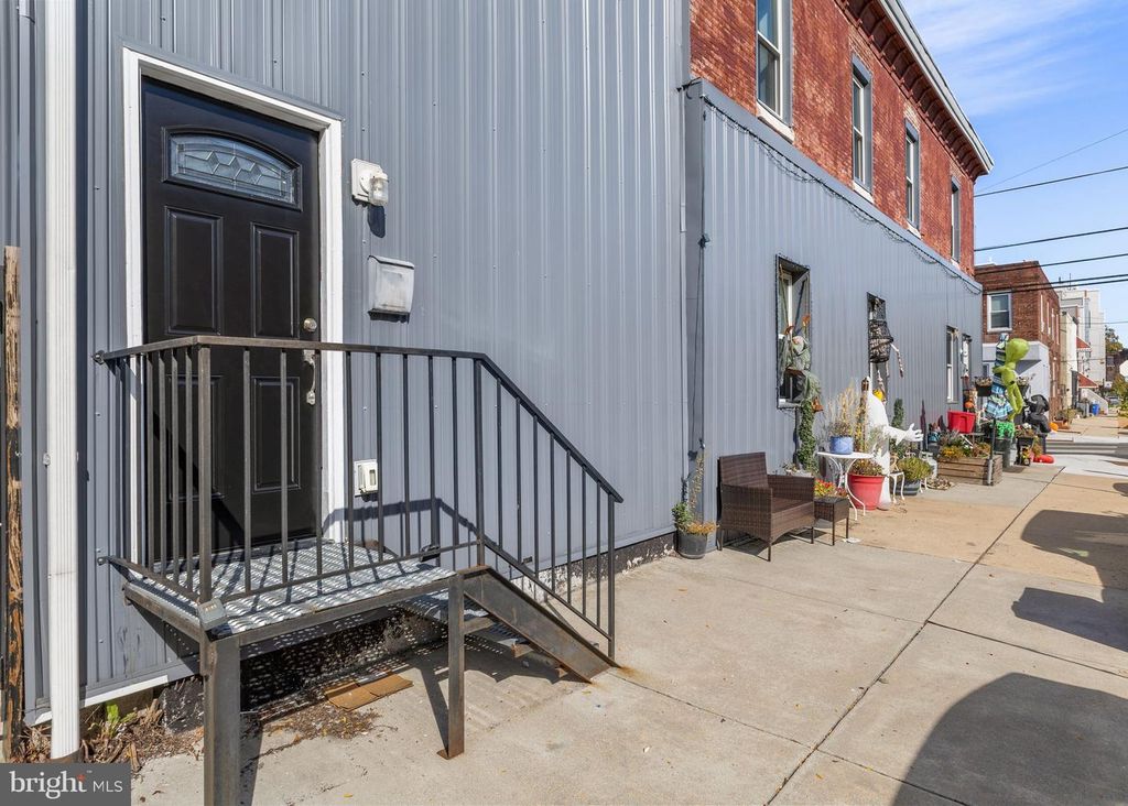 1226A S 21ST ST, PHILADELPHIA, PA 19146 — photo 2
