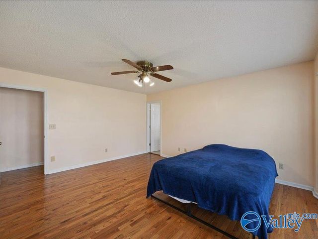 179 Plainview Drive SE, Owens Cross Roads, AL 35763