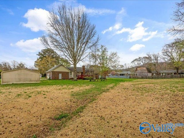 179 Plainview Drive SE, Owens Cross Roads, AL 35763