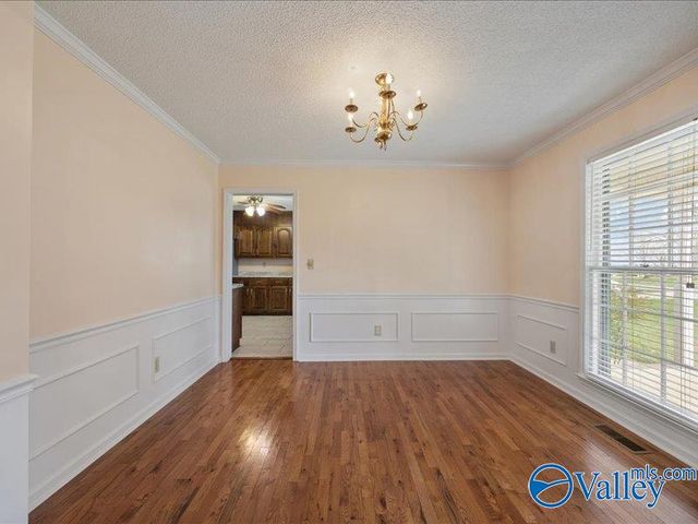 179 Plainview Drive SE, Owens Cross Roads, AL 35763