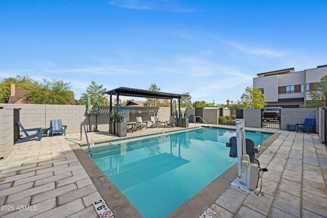 377 E WINDSOR Avenue 21, Phoenix, AZ 85004