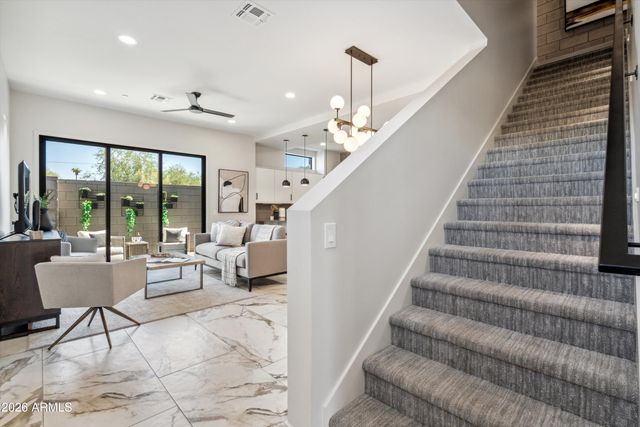 377 E WINDSOR Avenue 21, Phoenix, AZ 85004