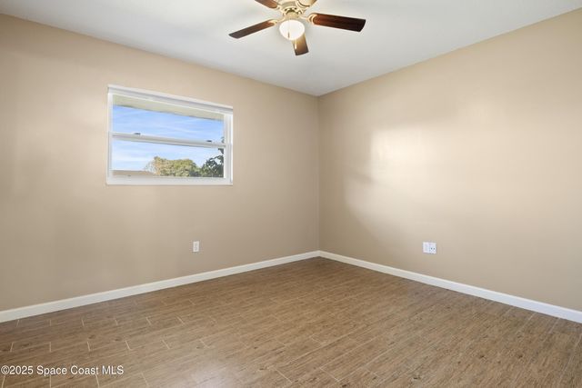 737 NE Badger Drive NE, Palm Bay, FL 32905